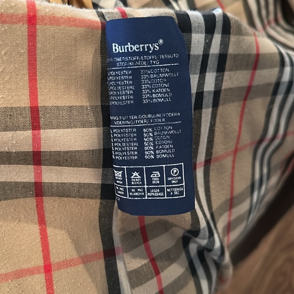 Authentic Burberry “The Chelsea”Heritage Belted Trench coat size 36/38 (6-8) - Picture 2 of 11